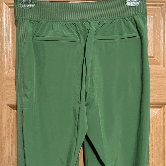 Athleta Green Brooklyn Mid Rise Ankle Pant NWOT Size 4 Activewear Athleisure - Picture 9 of 12